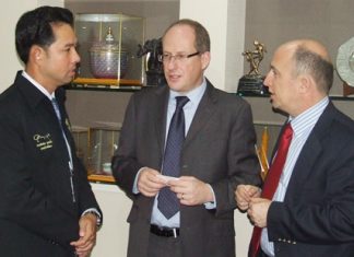 (L to R) Mayor Itthiphol Kunplome, British Consul Michael Hancock and Director of Trade and Investment Bradley Jones talk about British citizens in Pattaya.